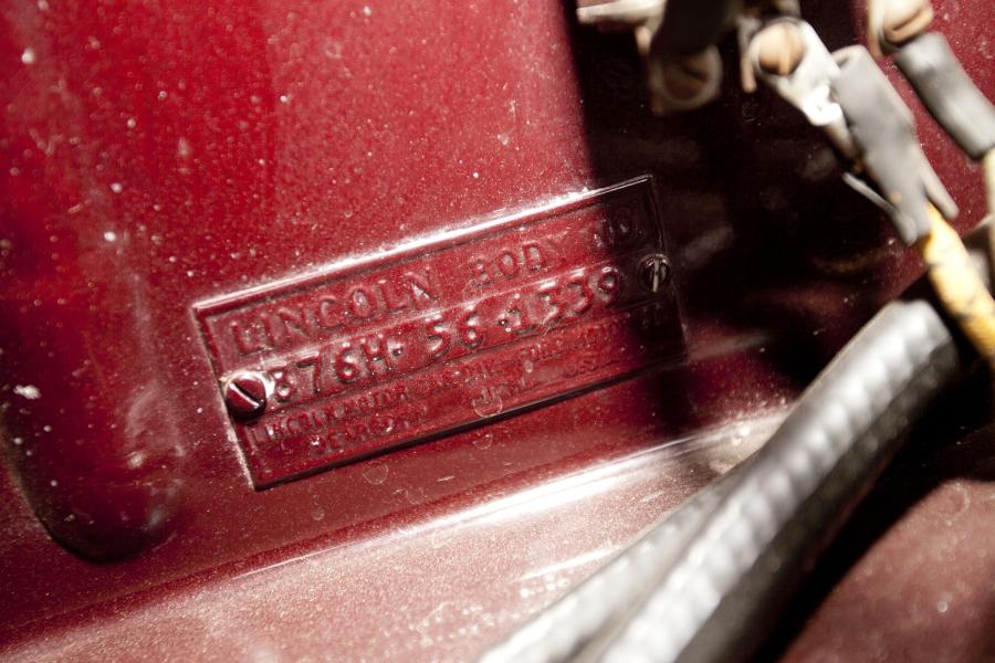  Lincoln Continental Cabriolet Narrow 1948 года  (фото 2 из 20)